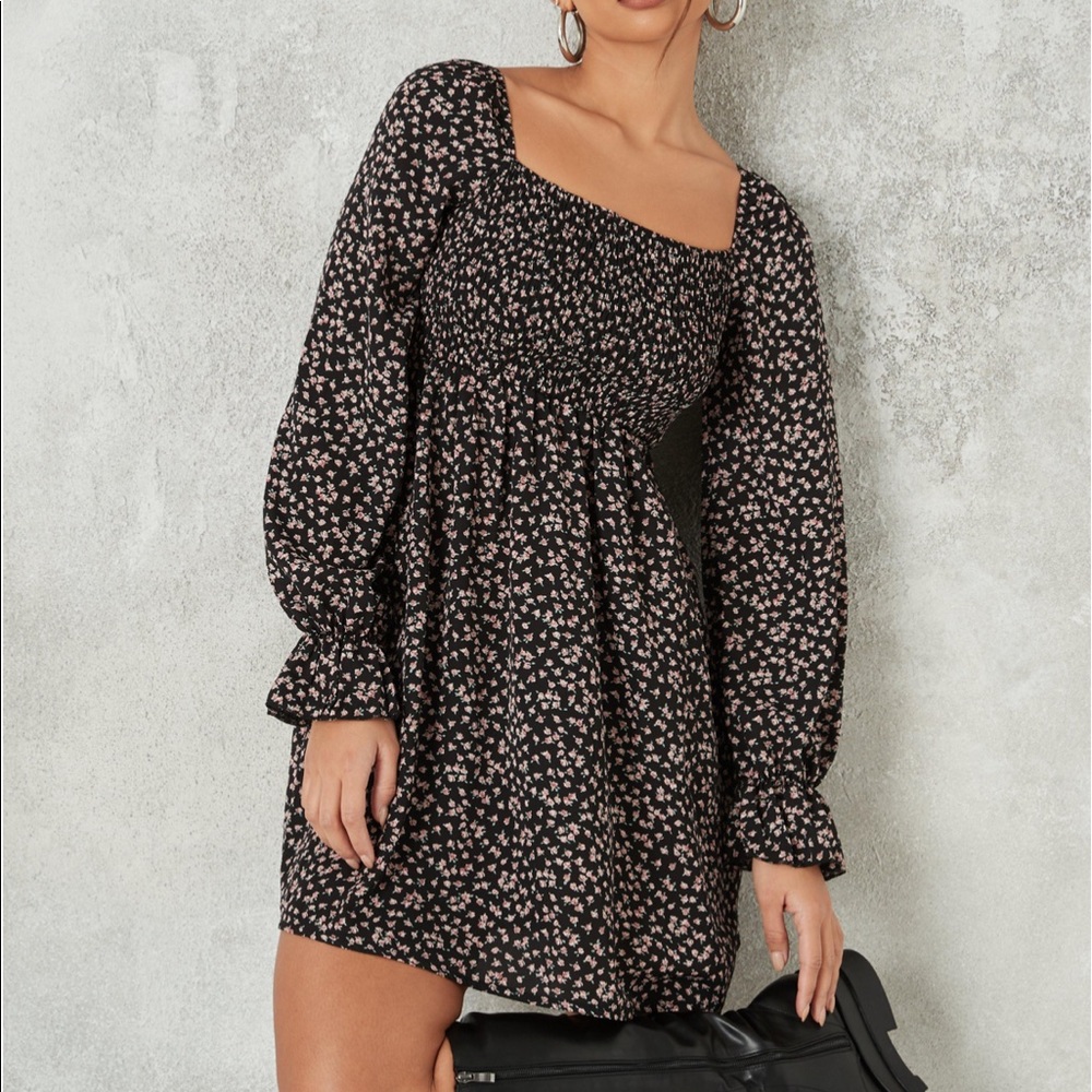 Missguided Milkmaid Shirred Mini Ditzy Black L